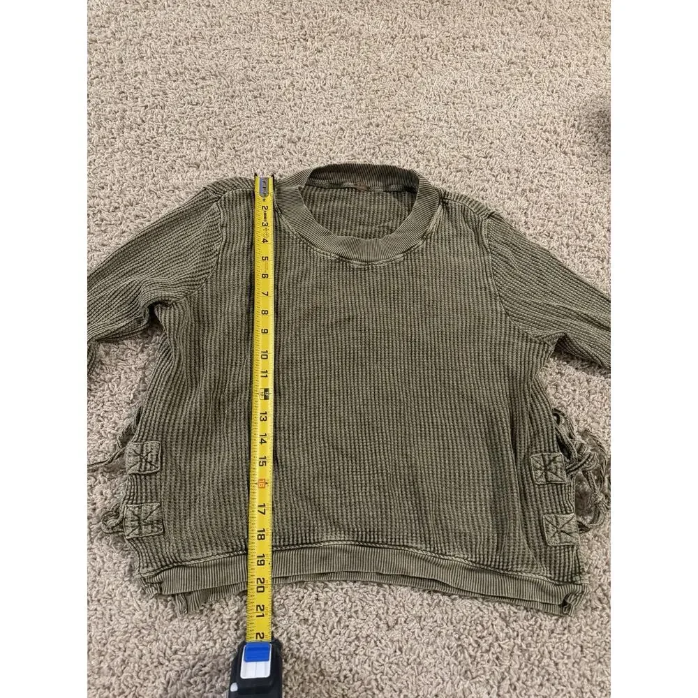 FP One Free People Olive Green Waffle Knit Cropped Lace Up Long Sleeve L